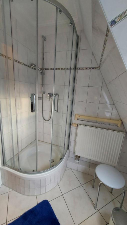 Ferienwohnung Hafenblick Wiek auf Rügen Екстериор снимка
